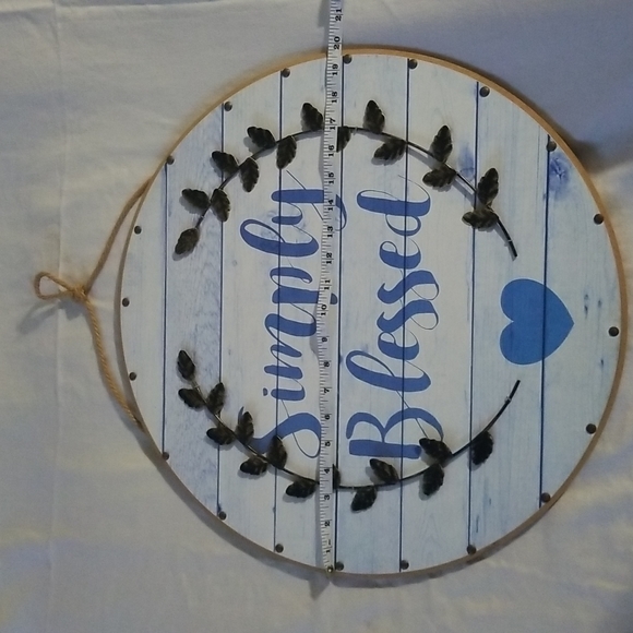 Simply Blessed Round Wall Plaque w/3D Metal Leaf Vines - Picture 3 of 4